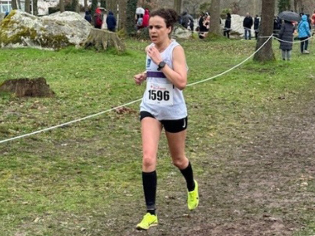 Kahina running left