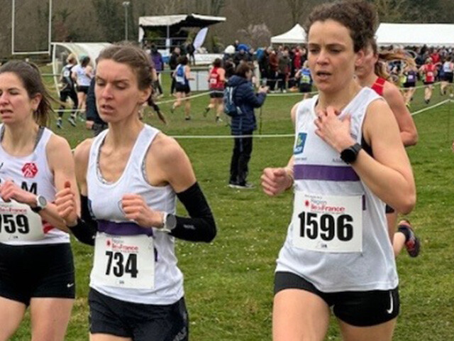 Kahina competing in a running race