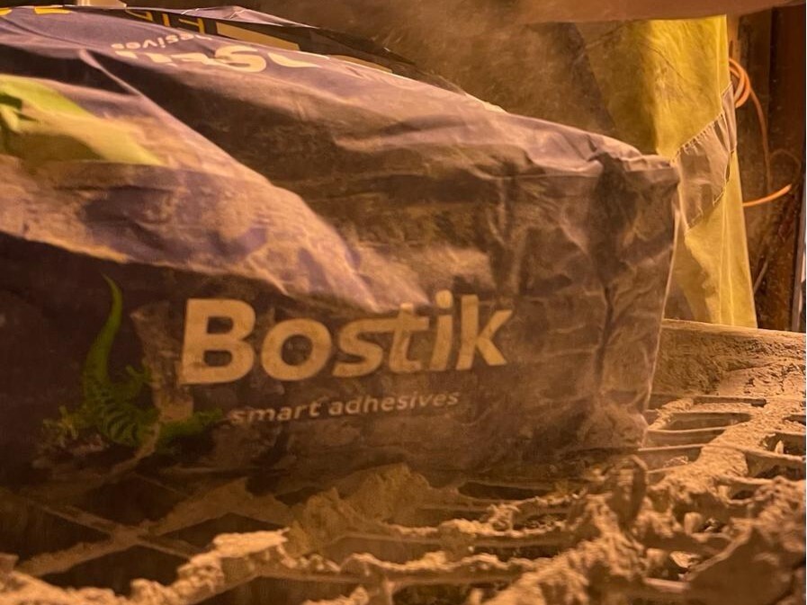 bostik-ireland-case-study-image-pumping-at-peugeot-garage.jpeg