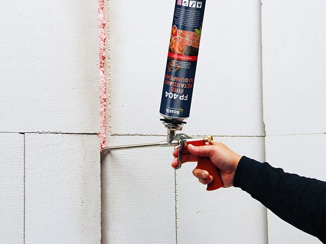 Bostik-FP-404-Fire-Retardant-PU-Foam-application-640x480px.jpg