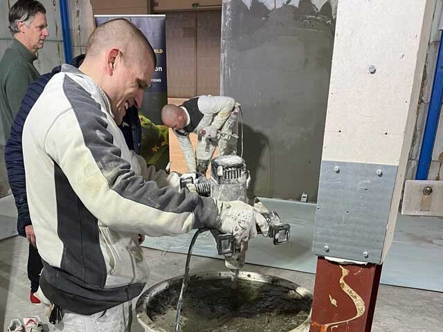 stukadoors testen Stucco W-140