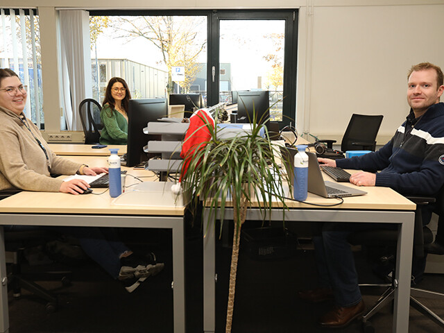 Bostik-Netherlands-Image-Customer-Service-Representative-640x480.jpg