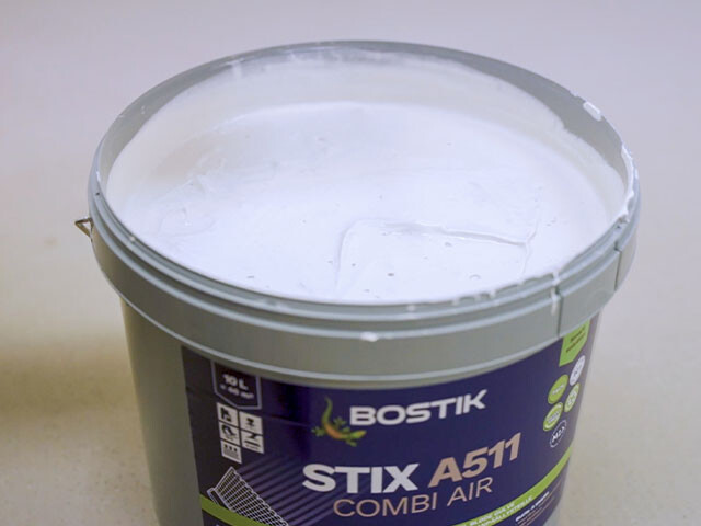 Letvægtslim til gulve og vægge med reduceret klimapåvirkning – Bostik STIX A511 COMBI AIR
